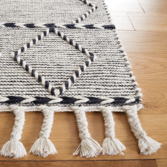 Safavieh Vermont Vrm160Z Ivory/Black Rug.