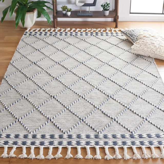 Safavieh Vermont Vrm161G Ivory/Denim Rug.