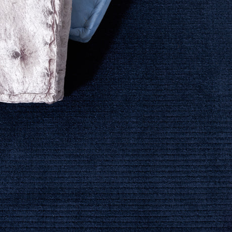 Safavieh Vision Vsn102N Navy Rug.