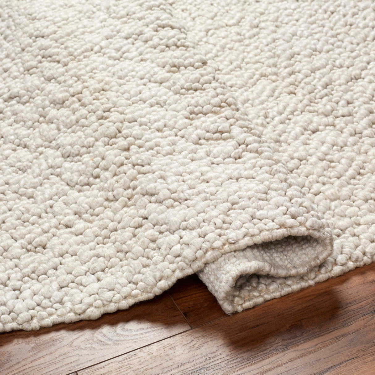 Surya Vesta Vst-2303 Light Grey, Sterling Grey, Light Silver Rug.