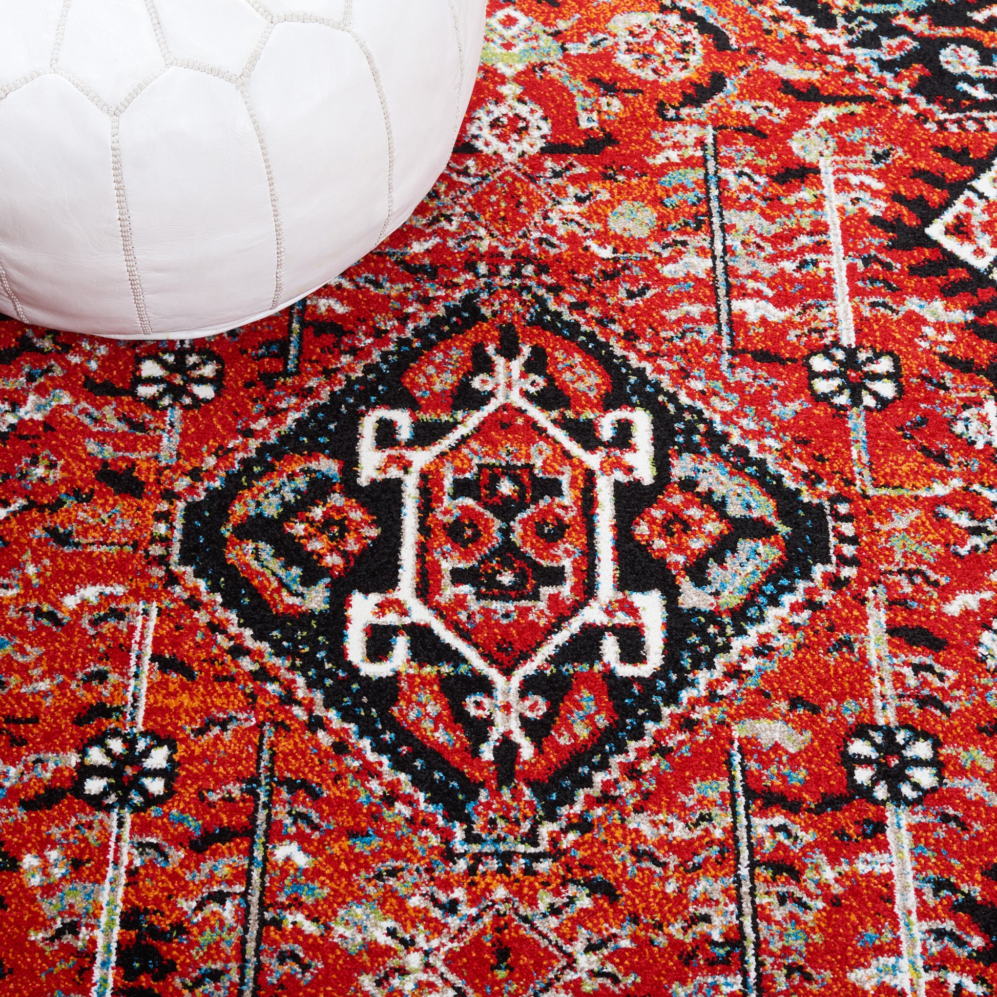 Safavieh Vintage Hamadan Vth230P Red/Black Area Rug