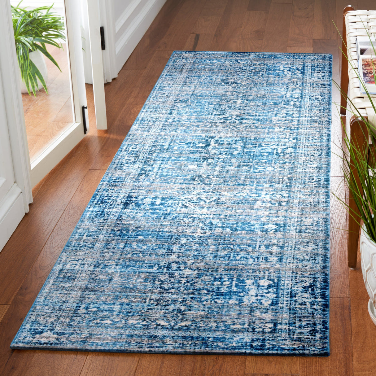 Safavieh Vintage Persian Vtp427N Navy/Ivory Rug.