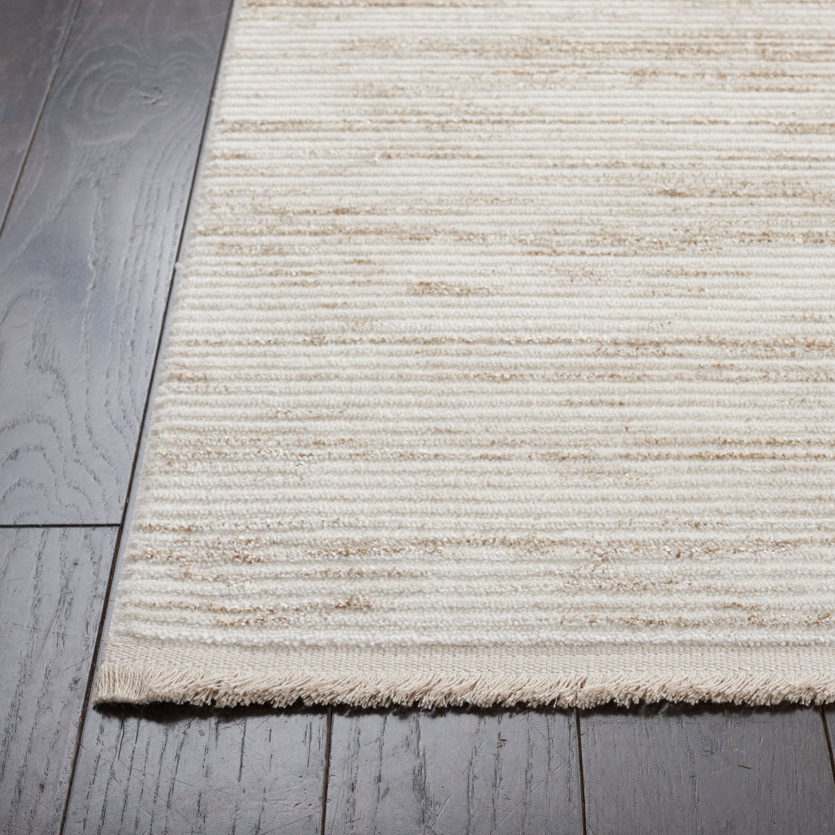 Safavieh Whisper Whs584A Ivory/Beige Rug.