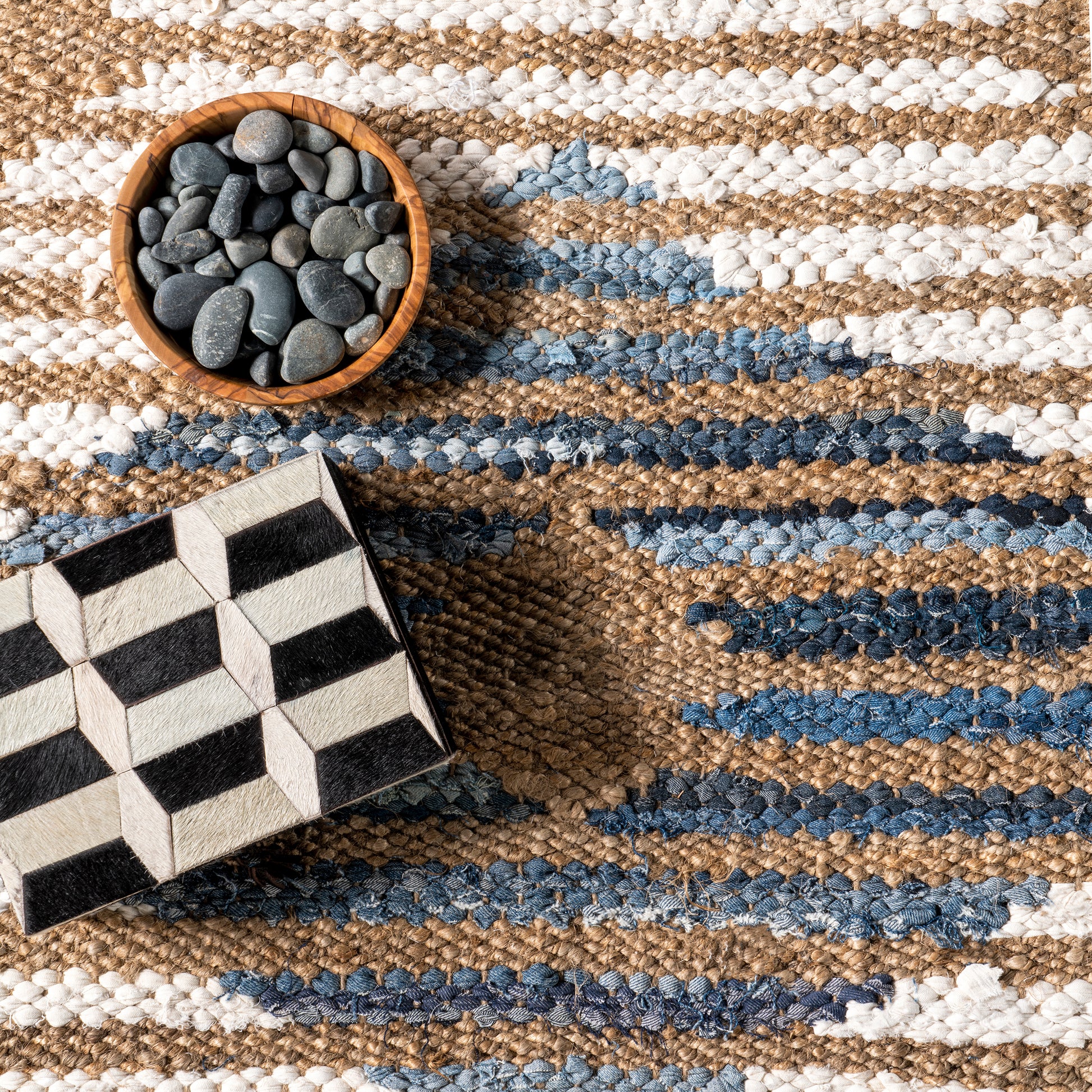 Nuloom Marla Denim And Asdr02A Off White Area Rug