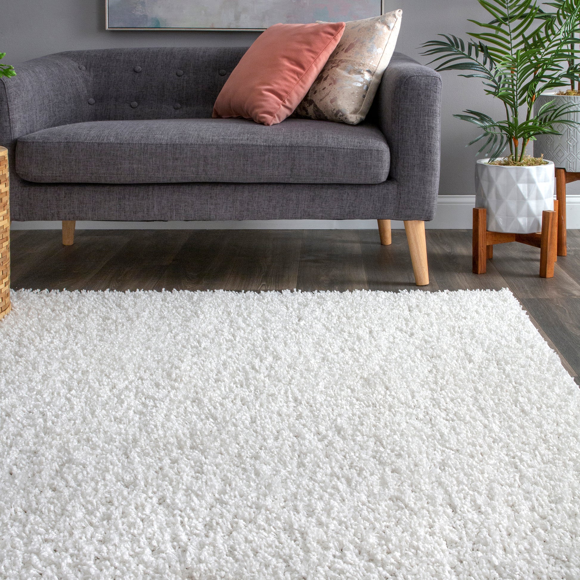 Nuloom Haisley Casual Shag Ozus01A White Area Rug