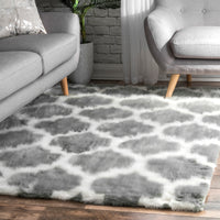 Nuloom Faux Sheepskin Shaunna Bibl25D Gray Area Rug