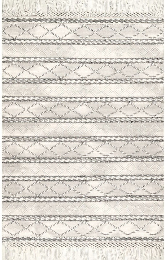 AreaRugs.com Saida Eqjo67I Ivory Moroccan Area Rug