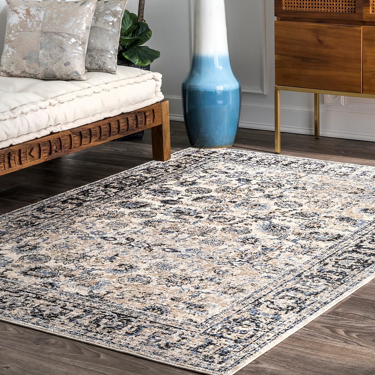 AreaRugs.com Nakra Juxj64I Cream Area Rug