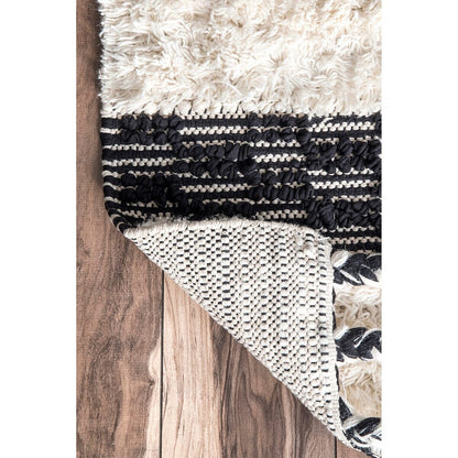 AreaRugs.com Saida Ksip62I Ivory Shag Area Rug