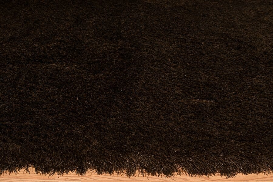 United Weavers Bliss Lurleen Chocolate (2300-00120) Shag Area Rug