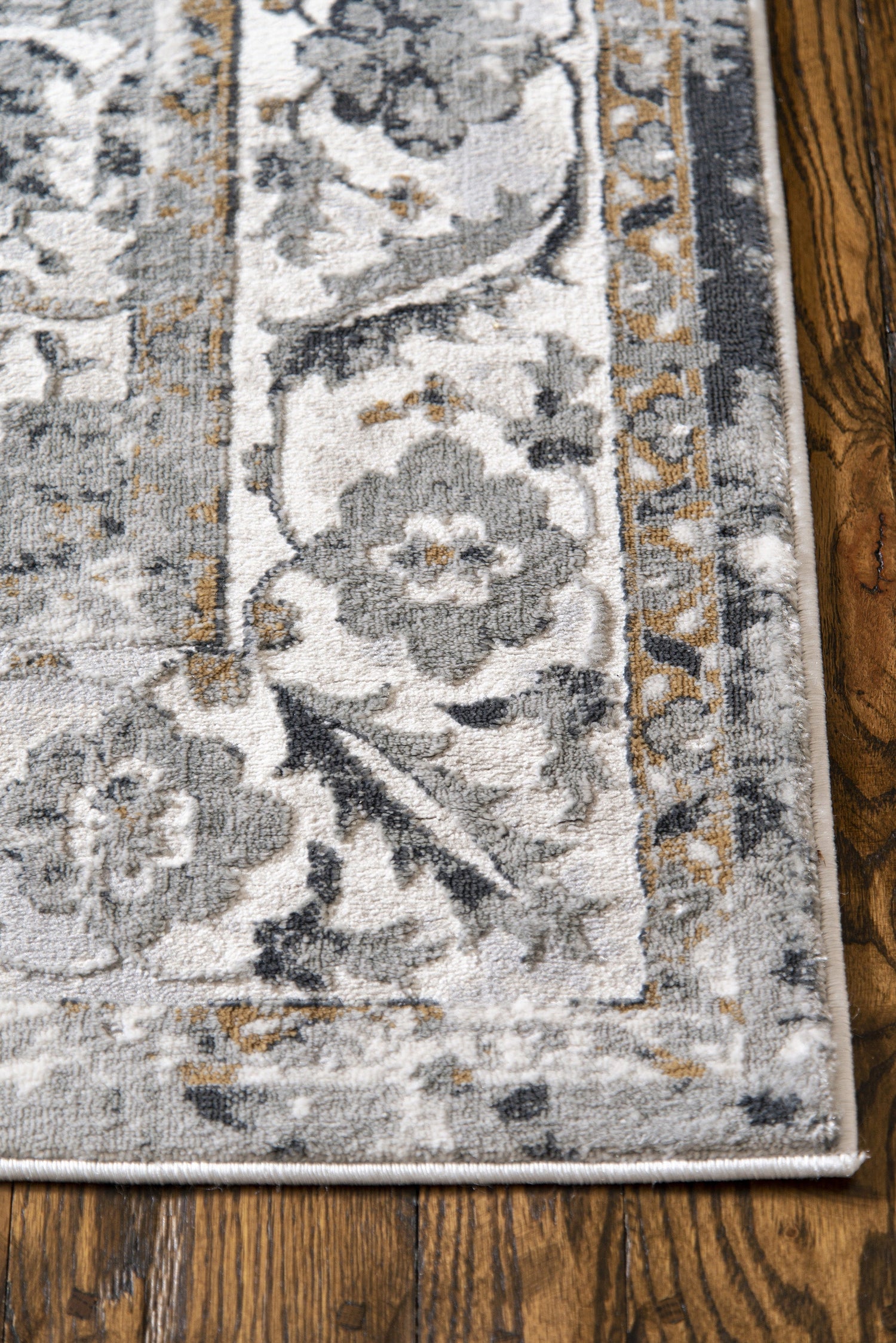 United Weavers Veronica Adelaide Wheat (2610-20691) Rugs.