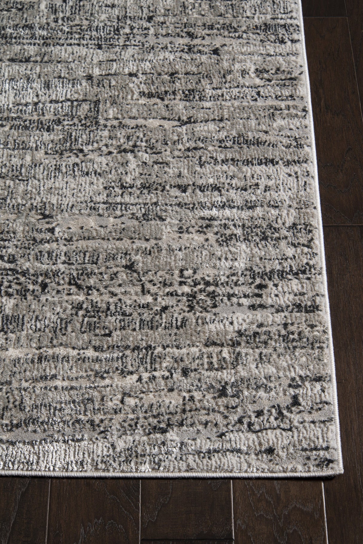 United Weavers Veronica Ives Grey (2610-20872) Rugs.
