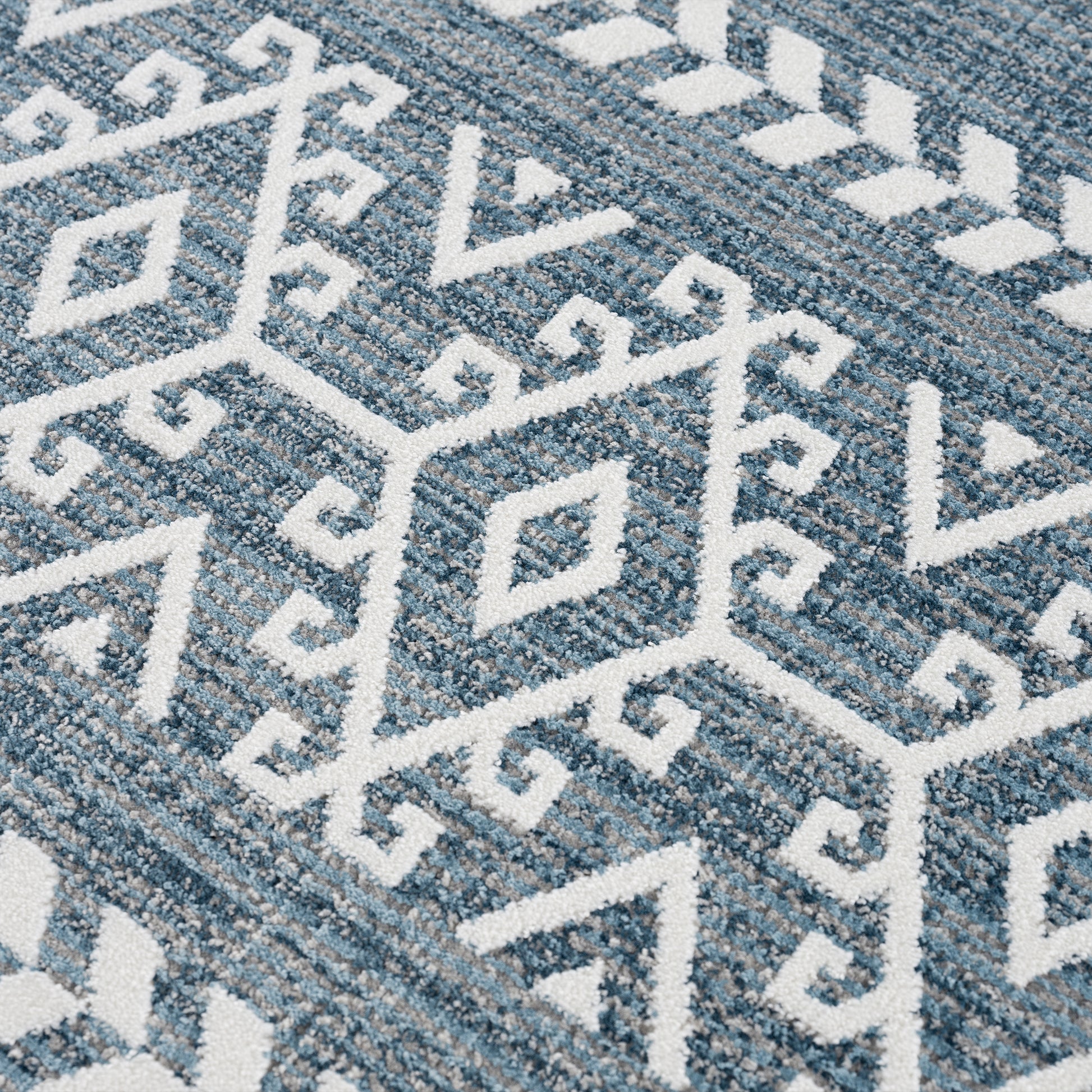 United Weavers Paramount Influential Blue (2660-50160) Area Rug