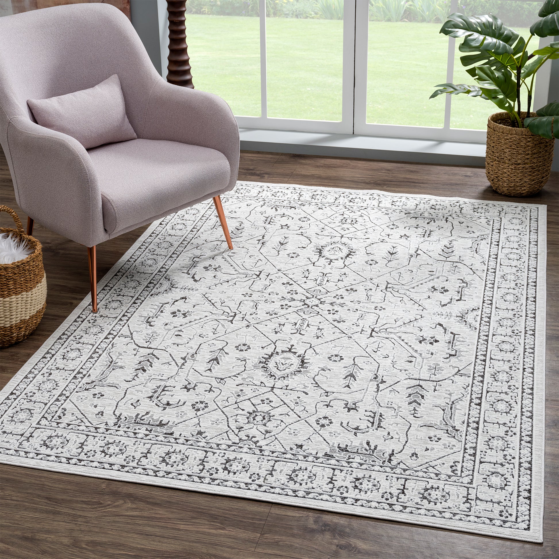 United Weavers Paramount Keystone Grey (2660-50472) Area Rug