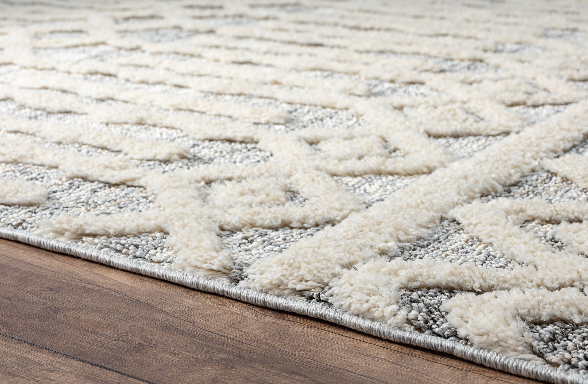 United Weavers Garfield Unique Cream (2800-90472) Area Rug