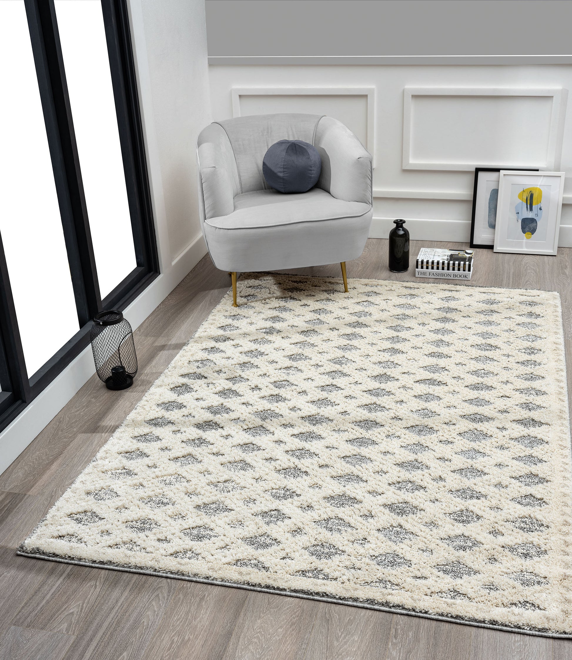 United Weavers Garfield Sensual Cream (2800-90772) Area Rug