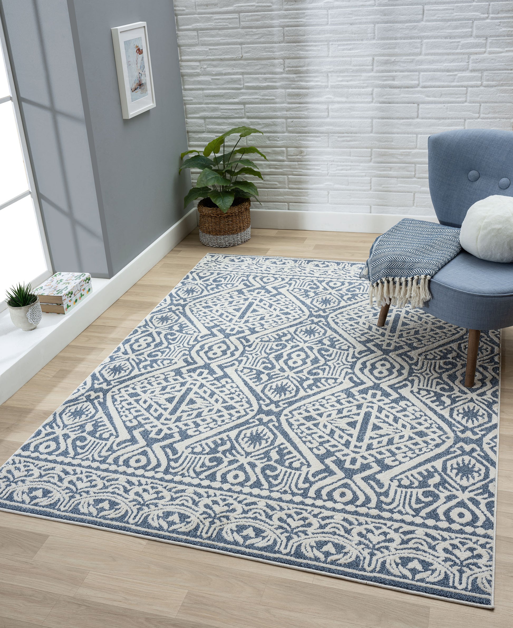 United Weavers Santa Barbara Harbor Blue (2900-60460) Area Rug