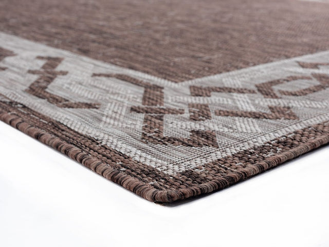 United Weavers Augusta Whitehaven Brown (3900-10050) Rugs.