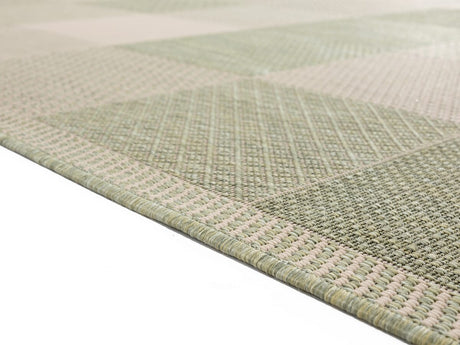 United Weavers Augusta Grand Anse Green (3900-10745) Rugs.