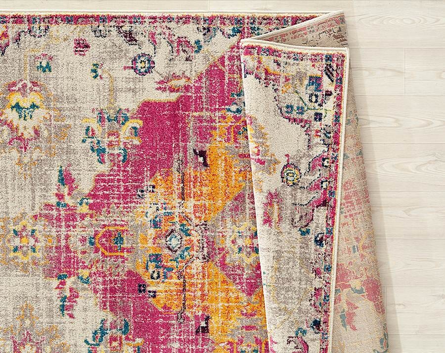 United Weavers Abigail Seraphina Magenta (713-20481) Vintage / Distressed Area Rug