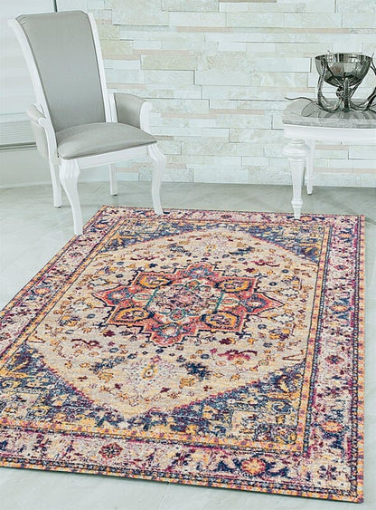 United Weavers Abigail Zariah Cream (713-20990) Vintage / Distressed Area Rug