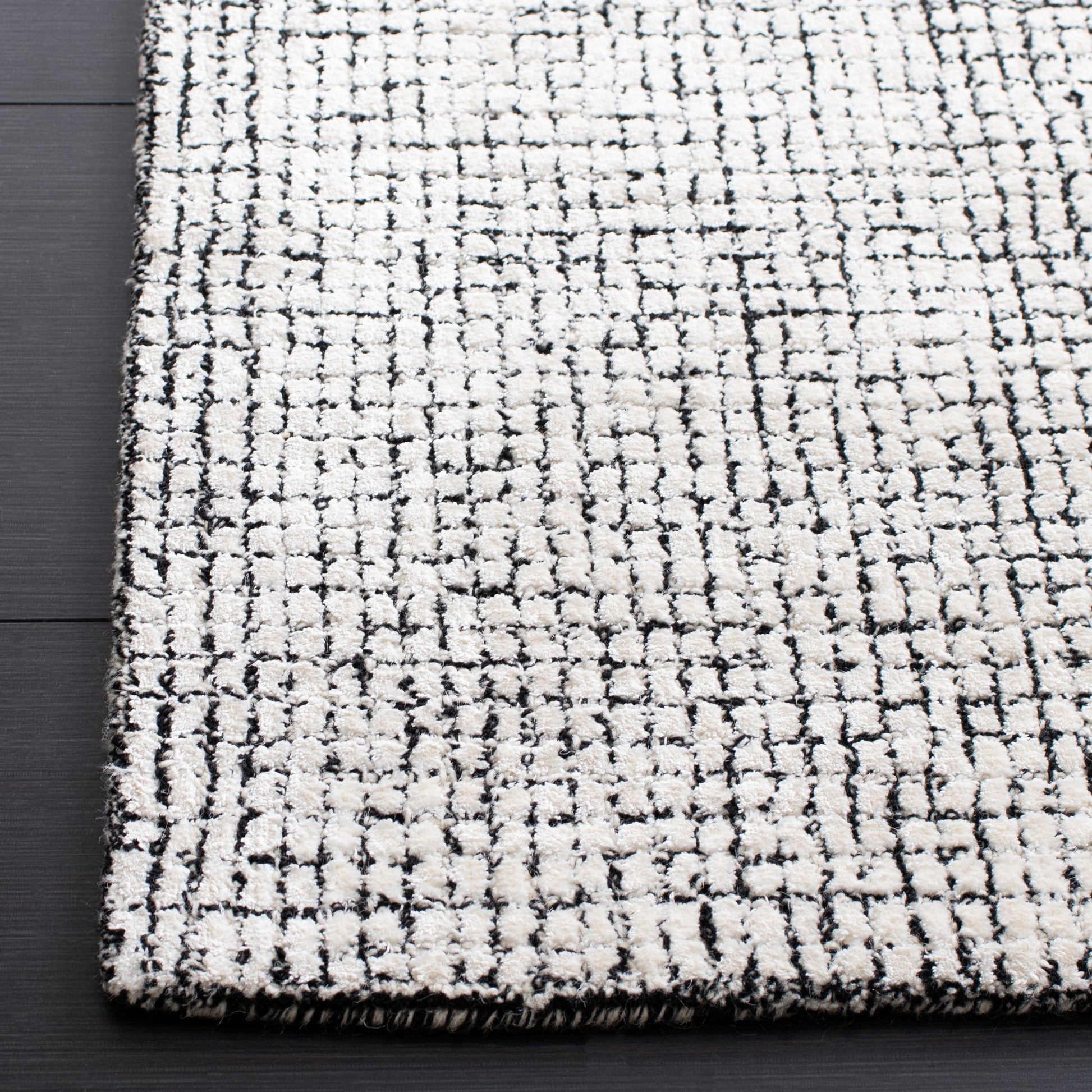 Safavieh Abstract Abt470Z Ivory/Black Area Rug