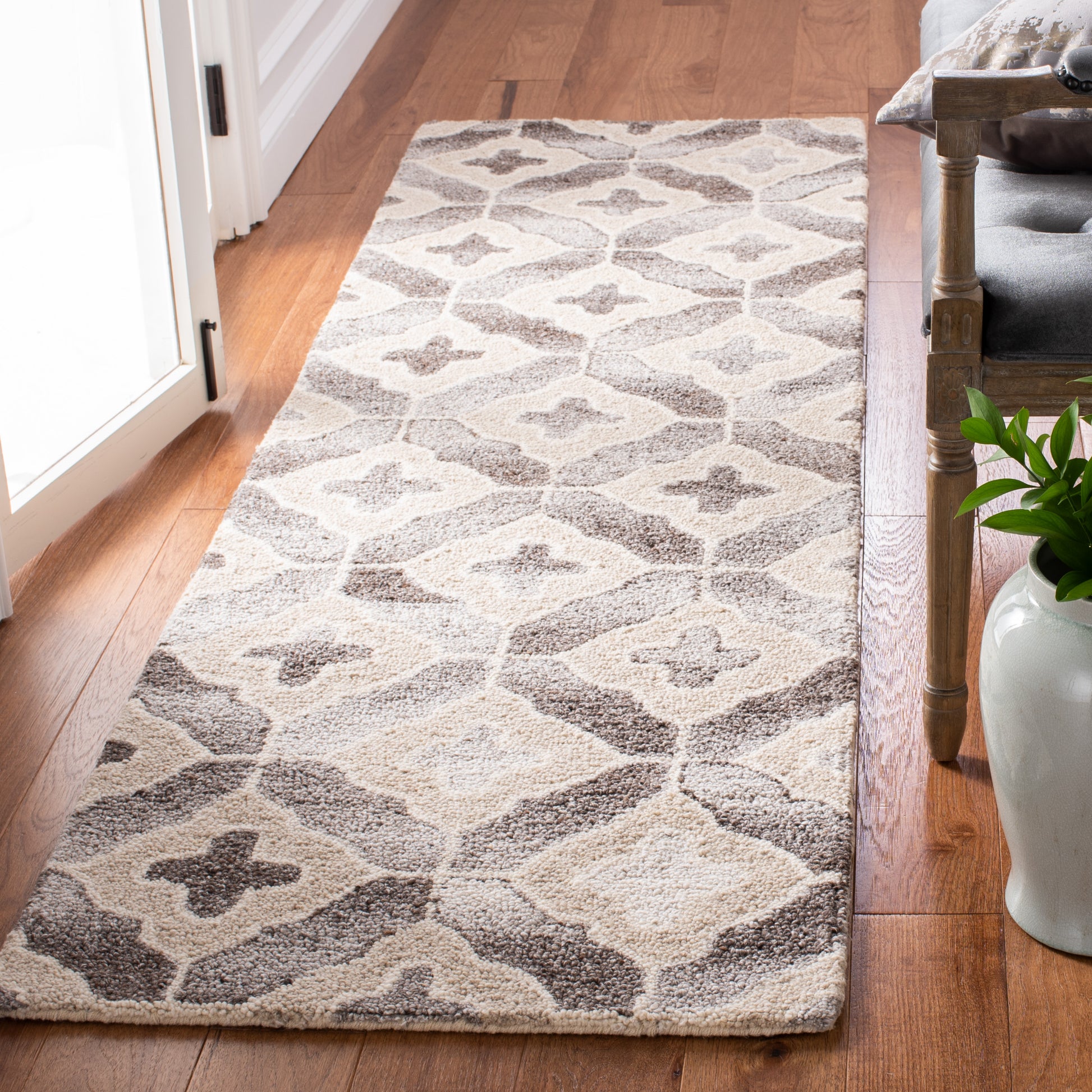 Safavieh Abstract Abt634B Beige/Grey Area Rug