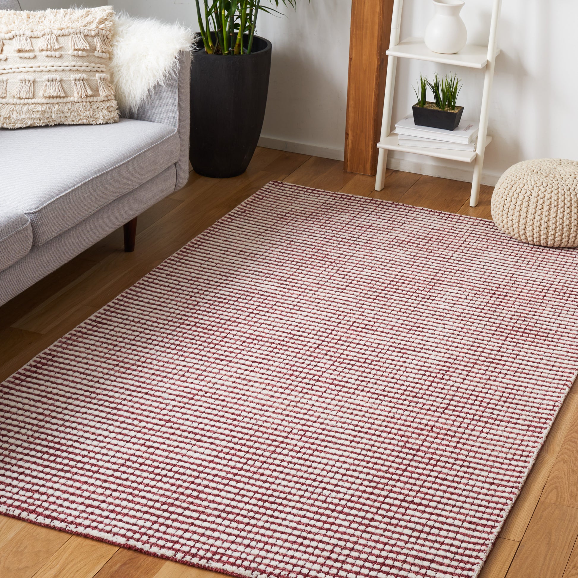 Safavieh Abstract Abt853Q Red/Ivory Area Rug