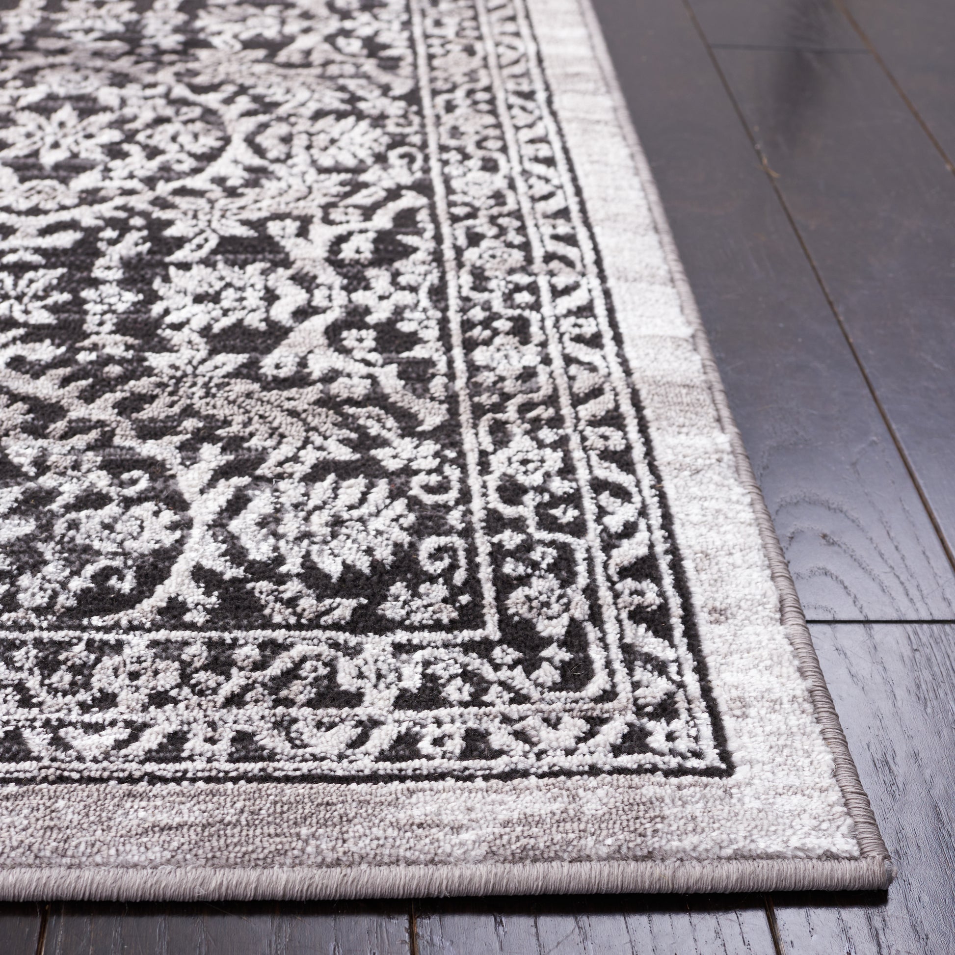 Safavieh Amelia Ala239H Charcoal/Ivory Area Rug