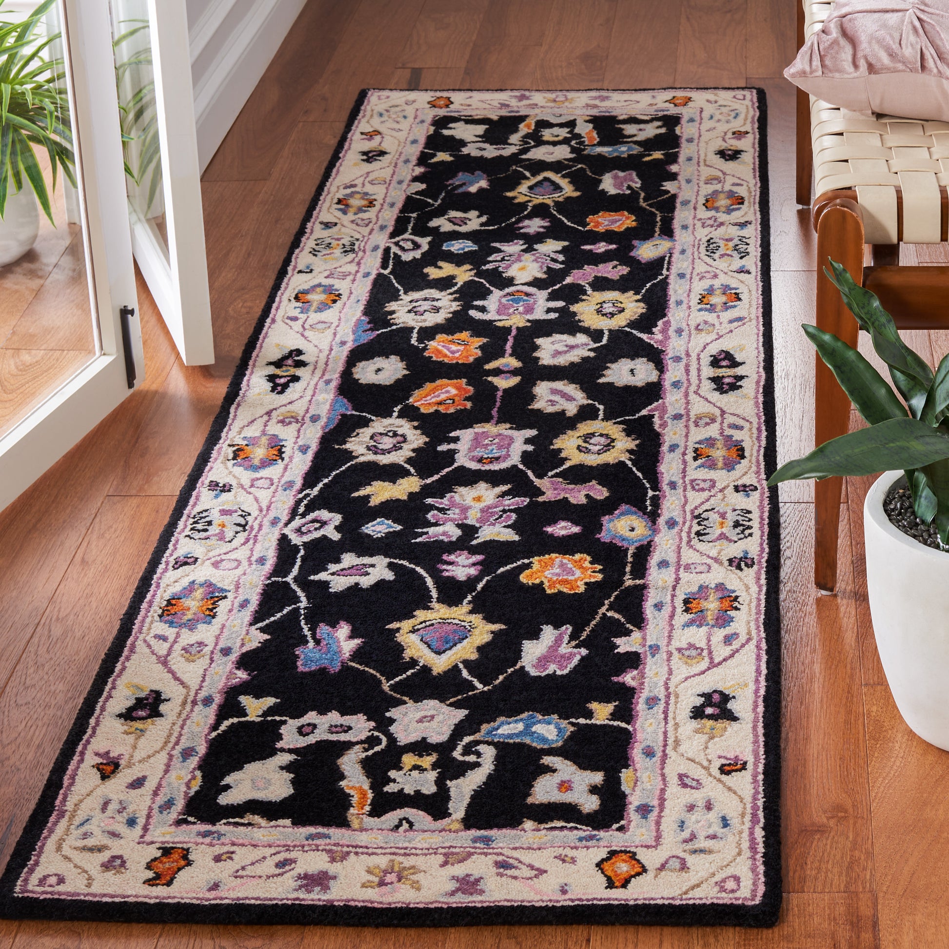 Safavieh Anatolia An513Z Black/Ivory Area Rug