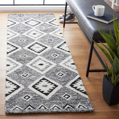 Safavieh Aspen Apn814Z Black/Ivory Area Rug