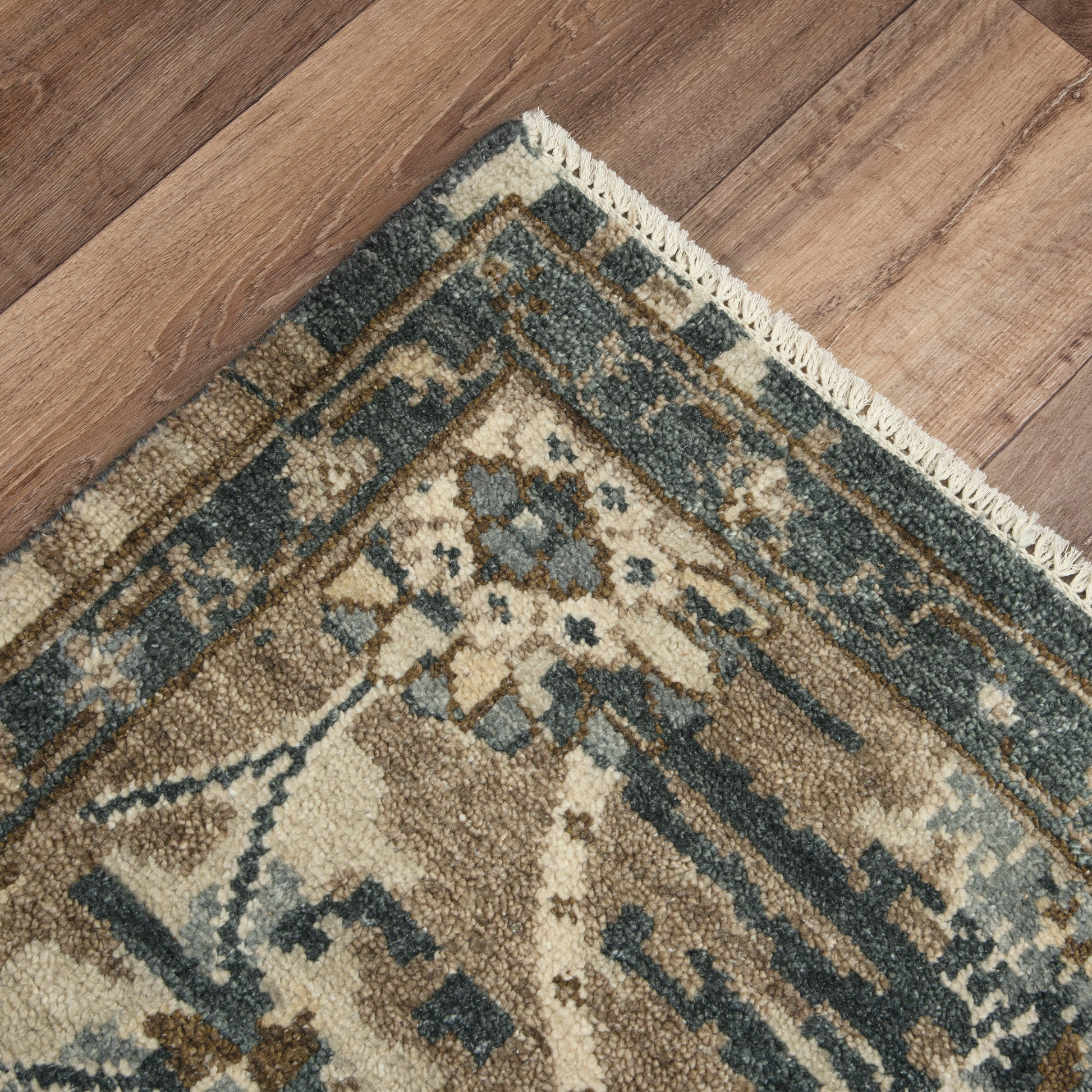 Rizzy Ashton Atn917 Beige Area Rug