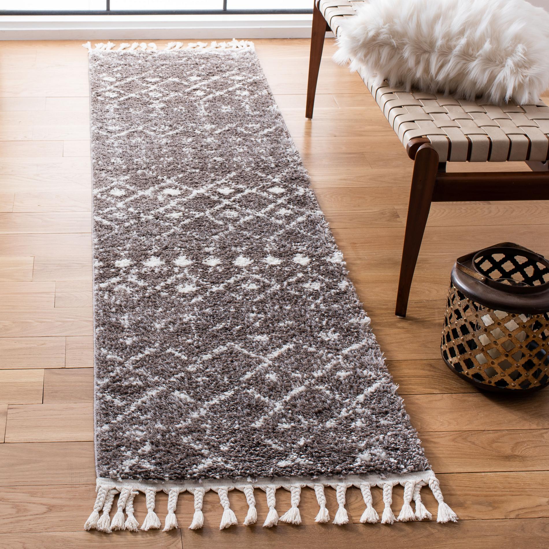 Safavieh Berber Fringe Shag Bfg516T Brown/Ivory Area Rug