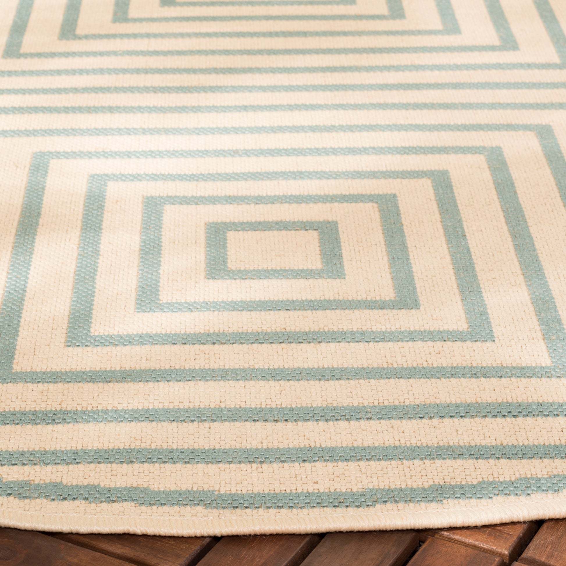 Safavieh Beach House Bhs123L Cream/Aqua Area Rug