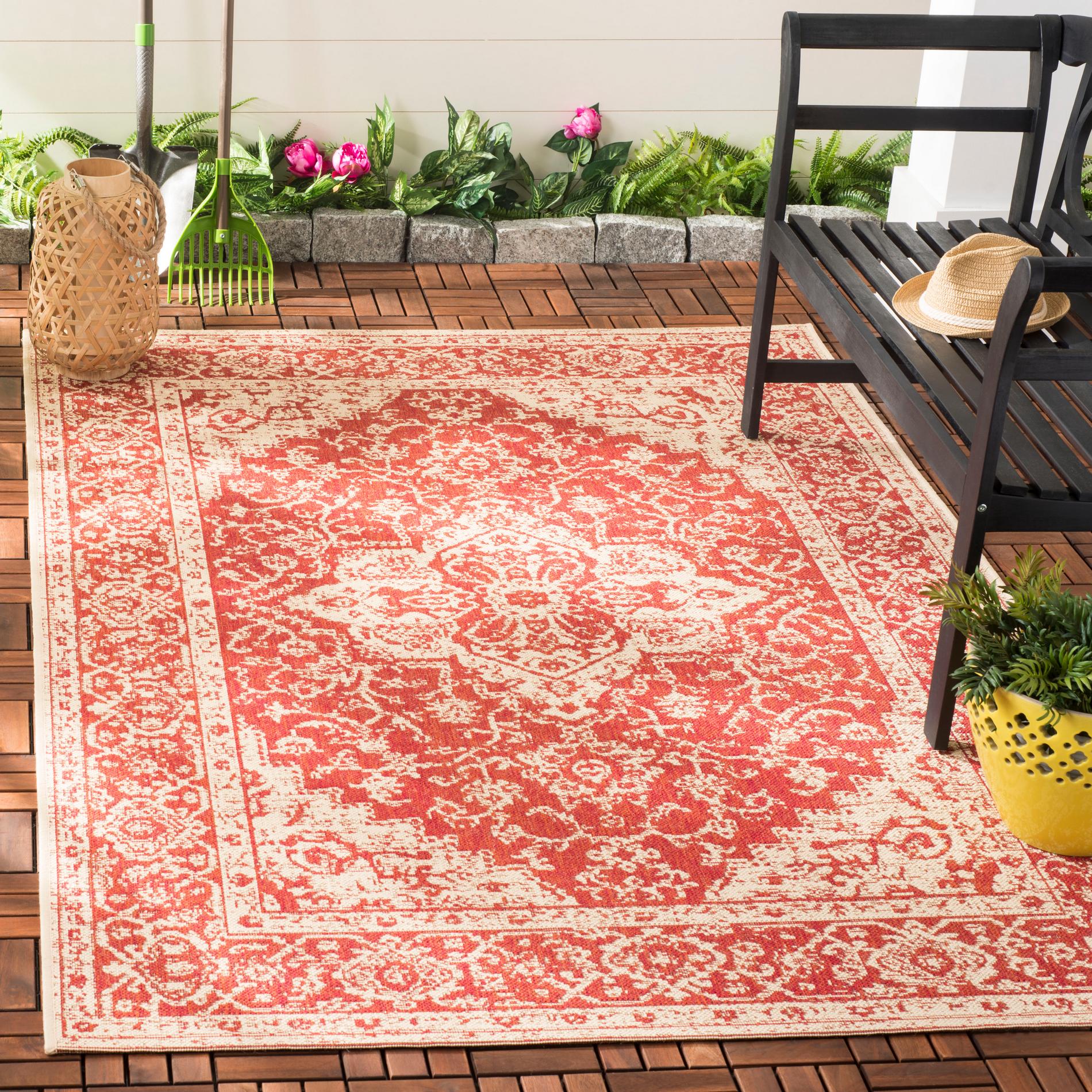 Safavieh Beach House Bhs137Q Red/Creme Area Rug