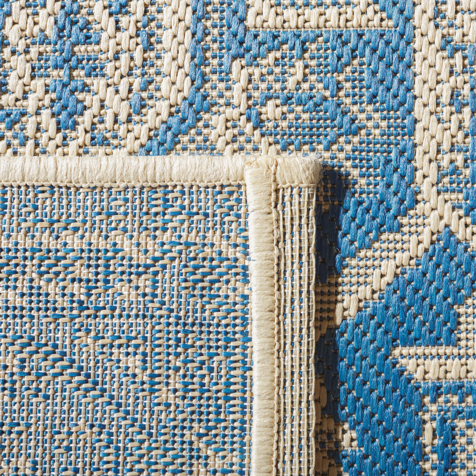 Safavieh Beach House Bhs138M Blue/Creme Area Rug