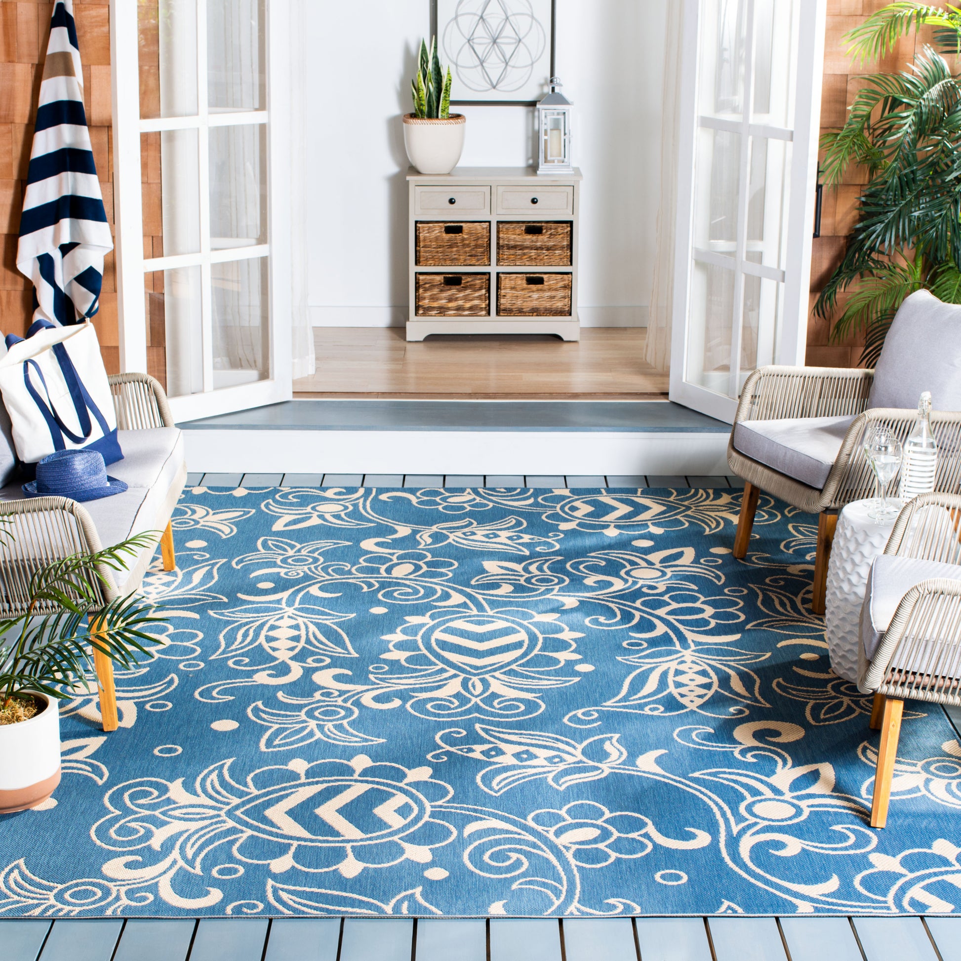 Safavieh Beach House Bhs246M Blue/Beige Area Rug