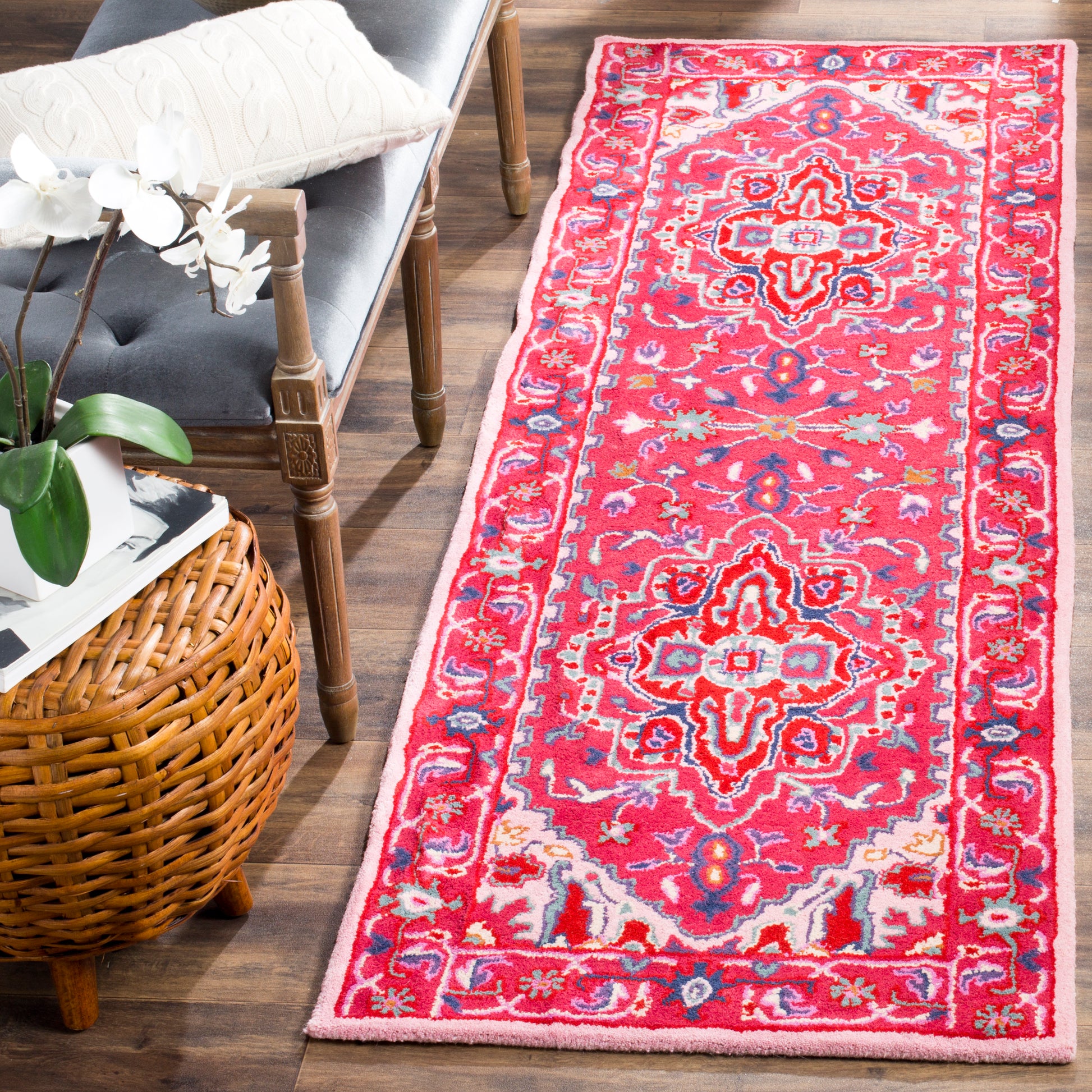 Safavieh Bellagio Blg546A Red/Pink Area Rug