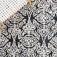 Safavieh Blossom Blm112Z Black/Ivory Area Rug