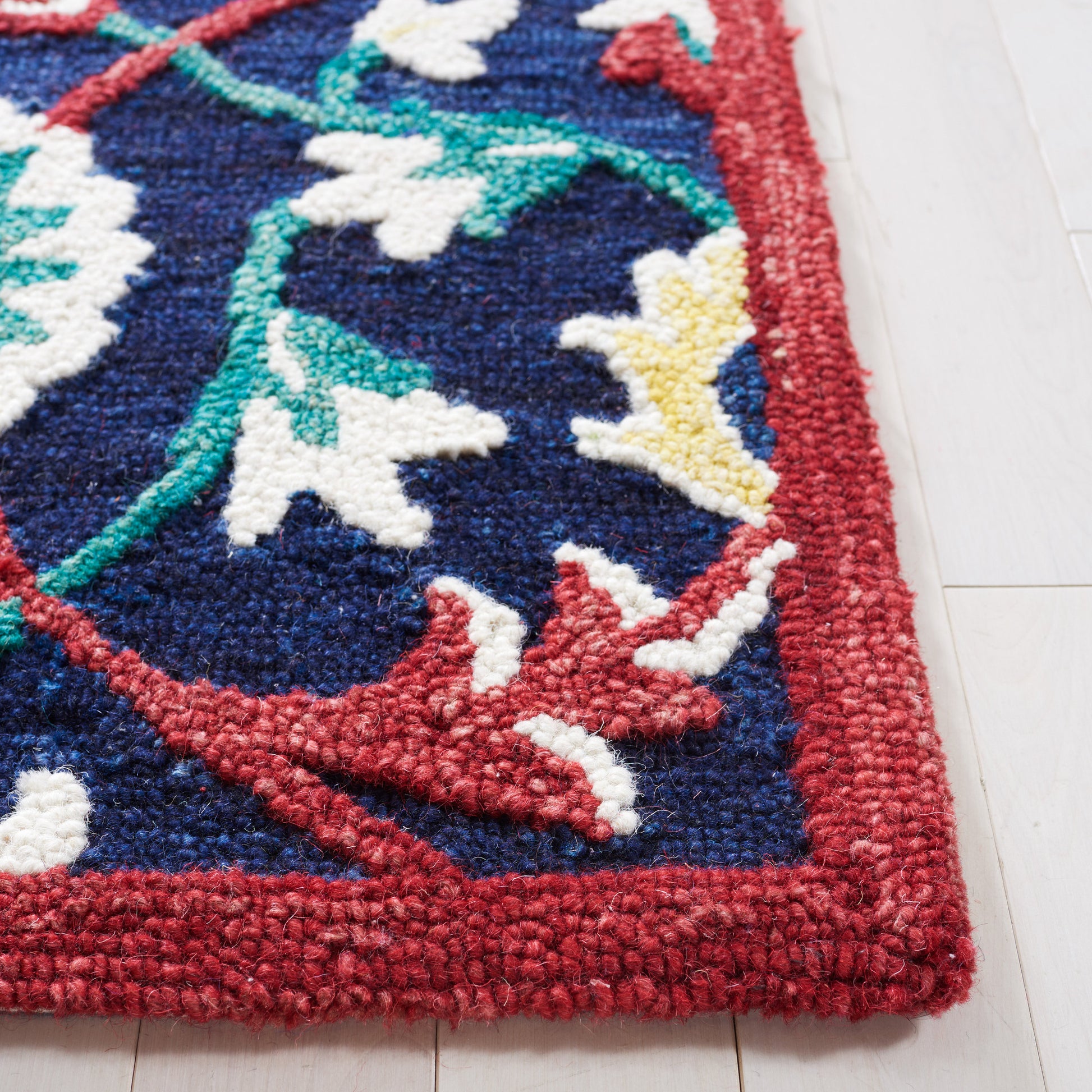 Safavieh Blossom Blm564N Navy/Red Area Rug