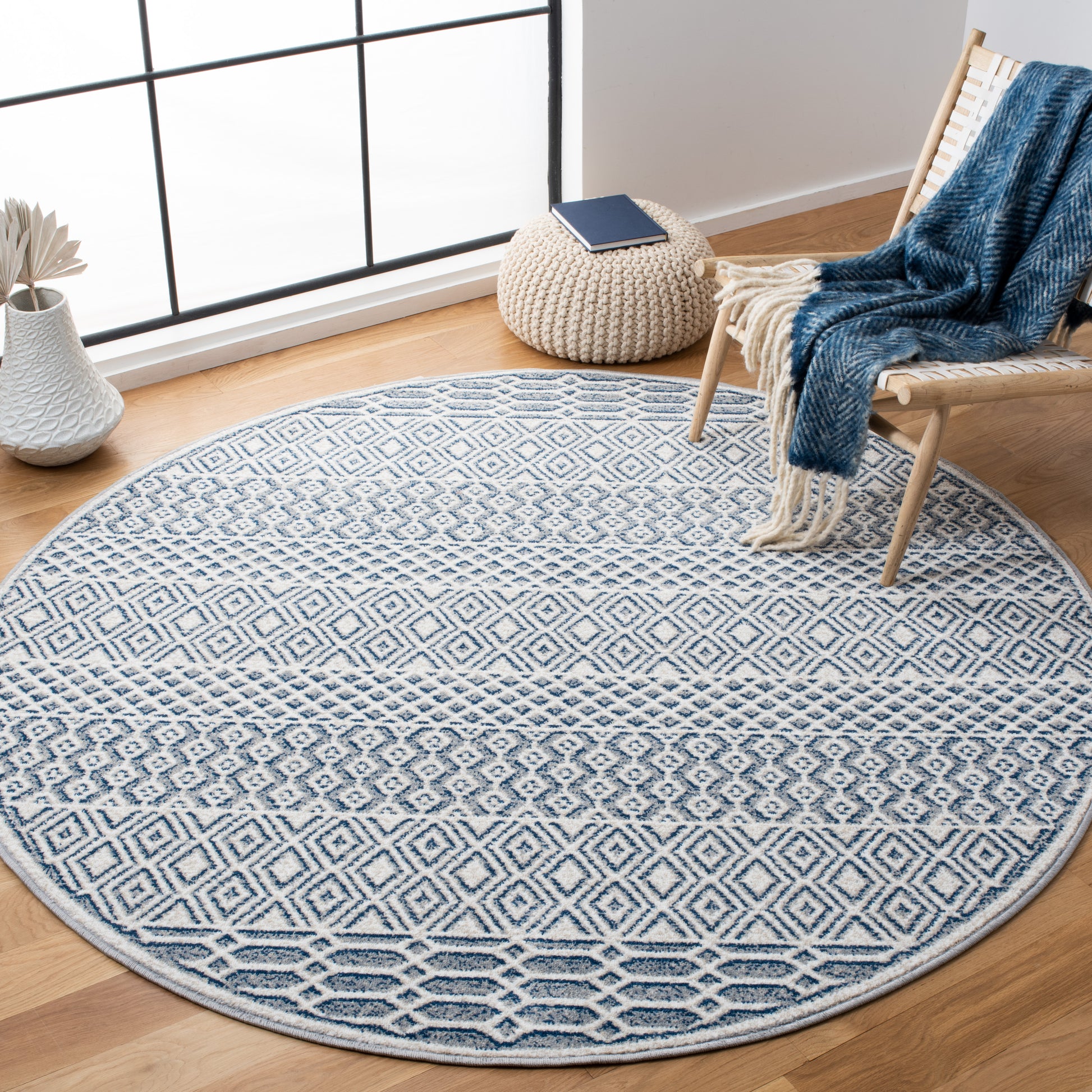 Safavieh Belmont Bmt132B Ivory/Navy Area Rug