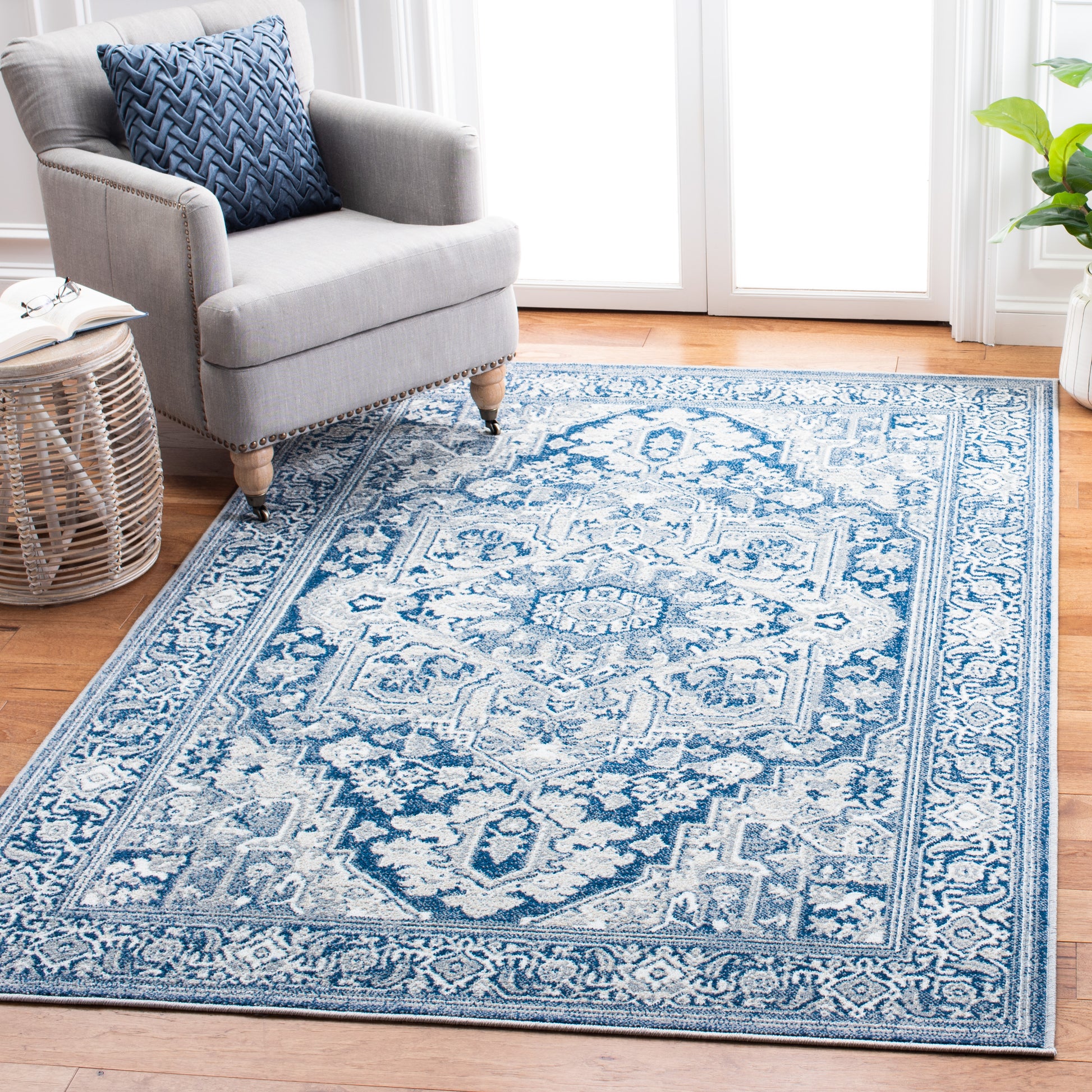 Safavieh Belmont Bmt134N Navy/Grey Area Rug