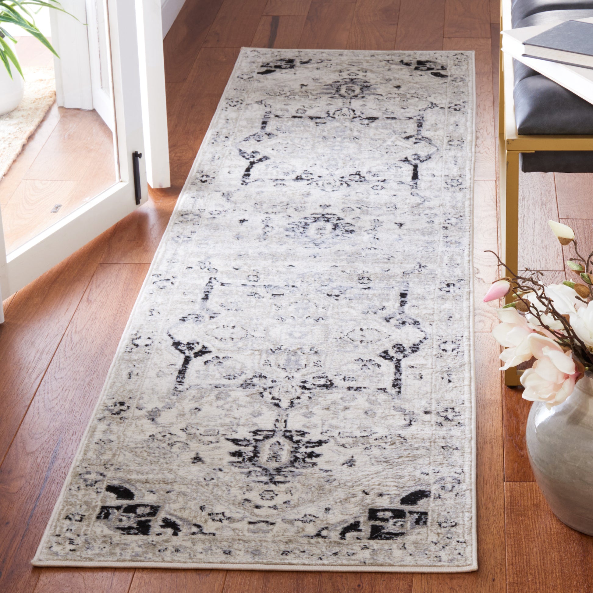 Safavieh Brentwood Bnt852A Ivory/Black Area Rug