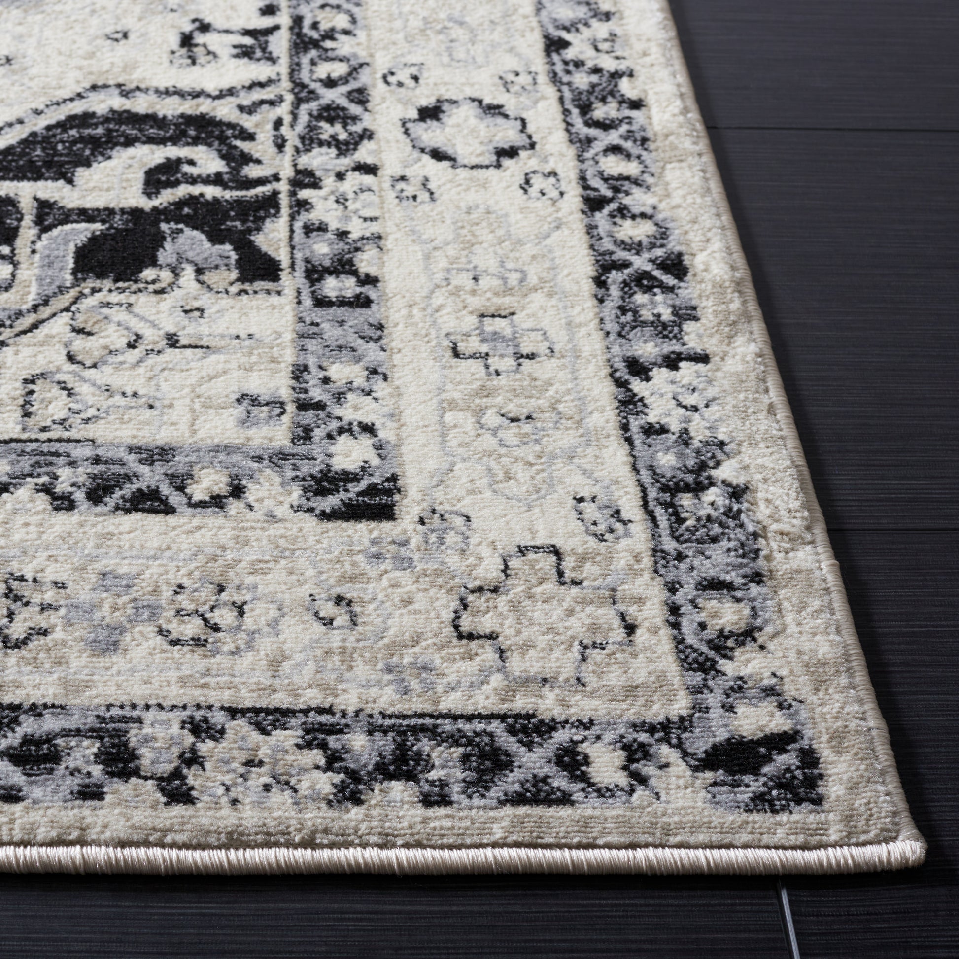 Safavieh Brentwood Bnt852A Ivory/Black Area Rug