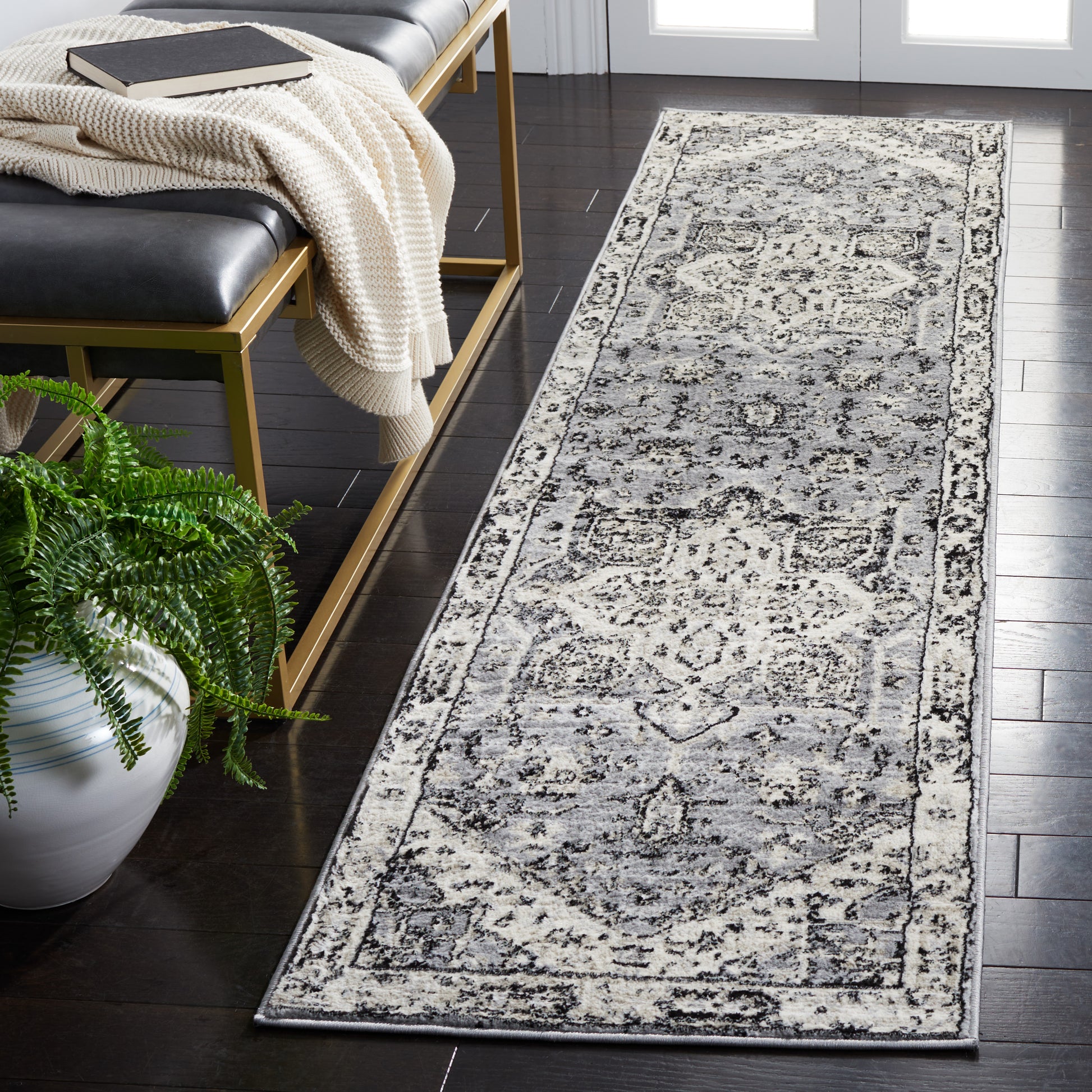 Safavieh Brentwood Bnt852G Grey/Black Area Rug