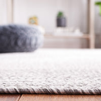 Safavieh Braided Bra220F Grey Area Rug