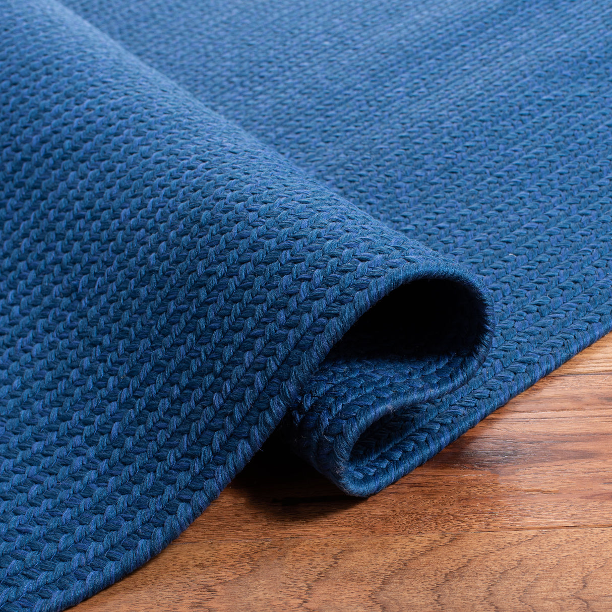 Safavieh Braided Brd315M Blue Rugs.