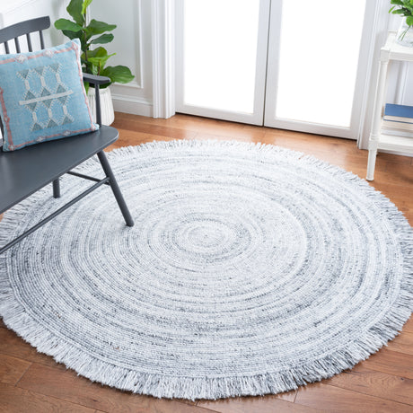 Safavieh Braided Brd950F Light Grey Rugs.