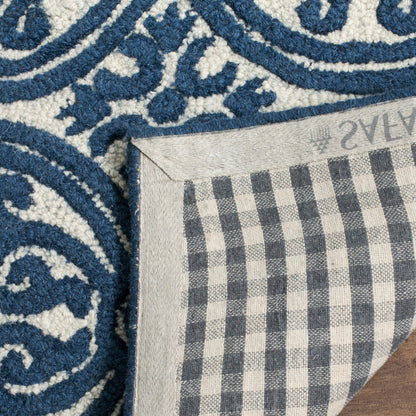 Safavieh Cambridge Cam232B Ivory/Navy Area Rug