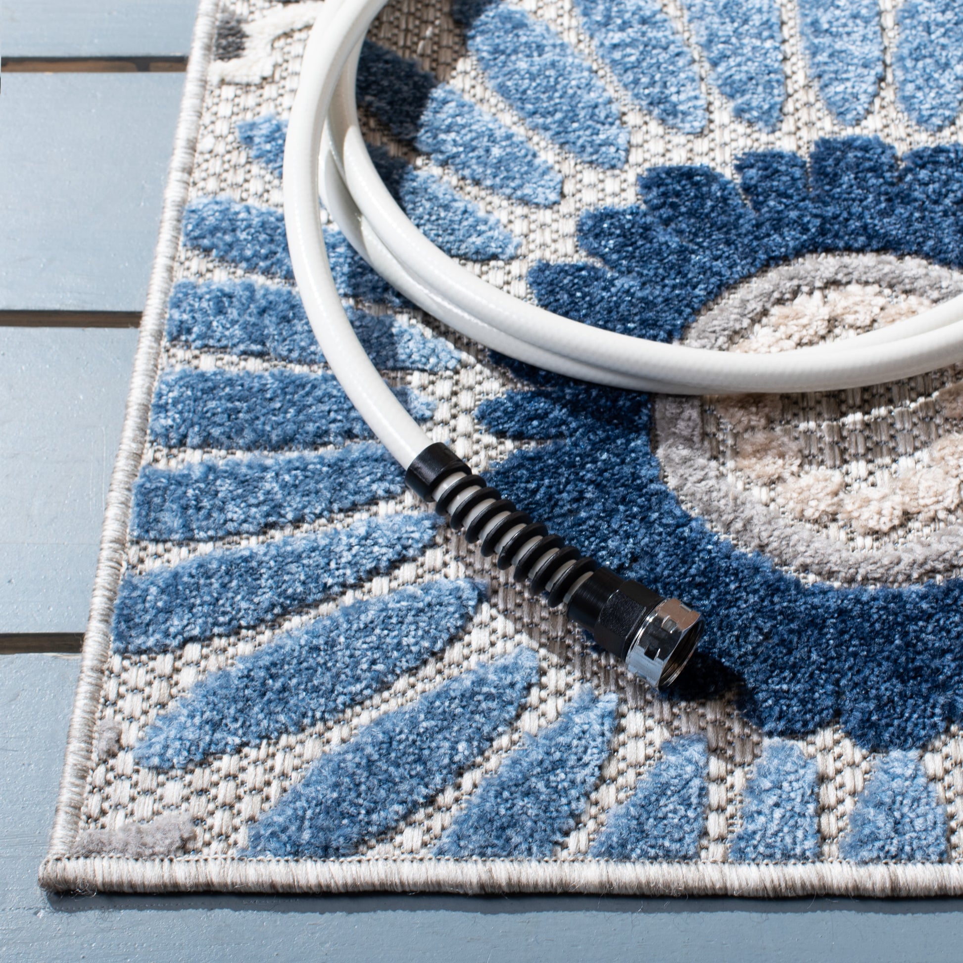 Safavieh Cabana Cbn382G Grey/Blue Area Rug